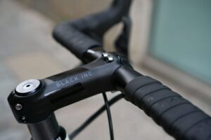 Factor-Bike-Rental-Girona-Eat-Sleep-Cycle-Cockpit