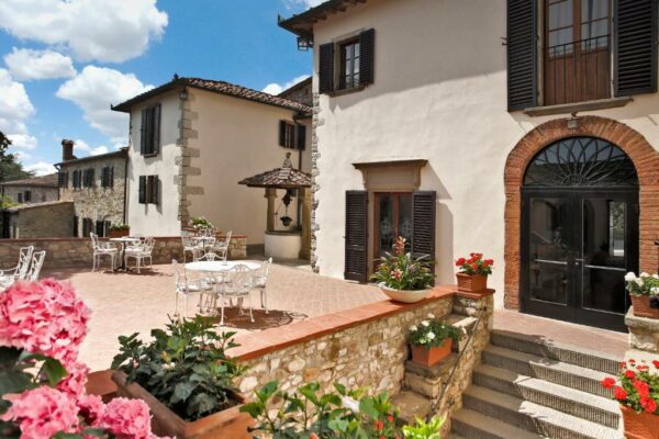 Relais-Vignale-Spa-Tuscany-Cycle-Tour-Luxury-Hotel-Terrace