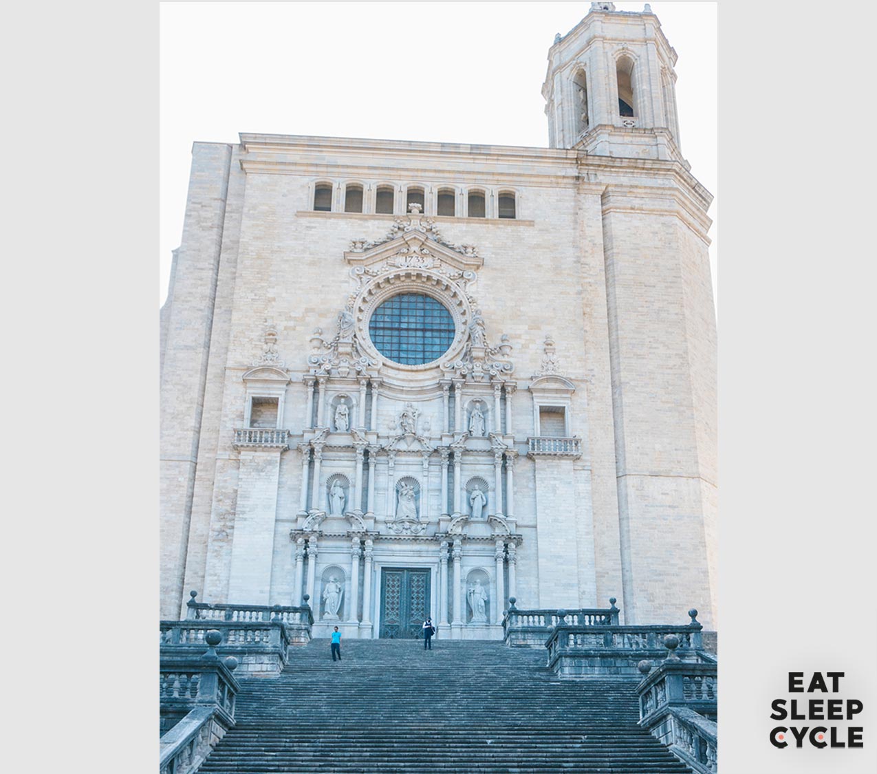 Cafe-Crowdfunding-Campaign-Eat-Sleep-Cycle-Catheddral-Sant-Marie