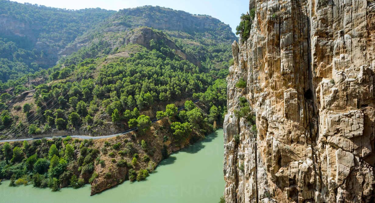 A Guide to Gravel Routes in Málaga