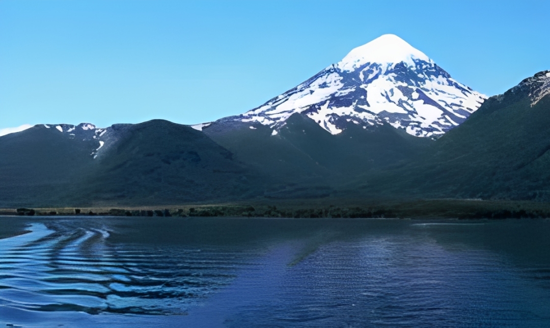 Volcano Lanín