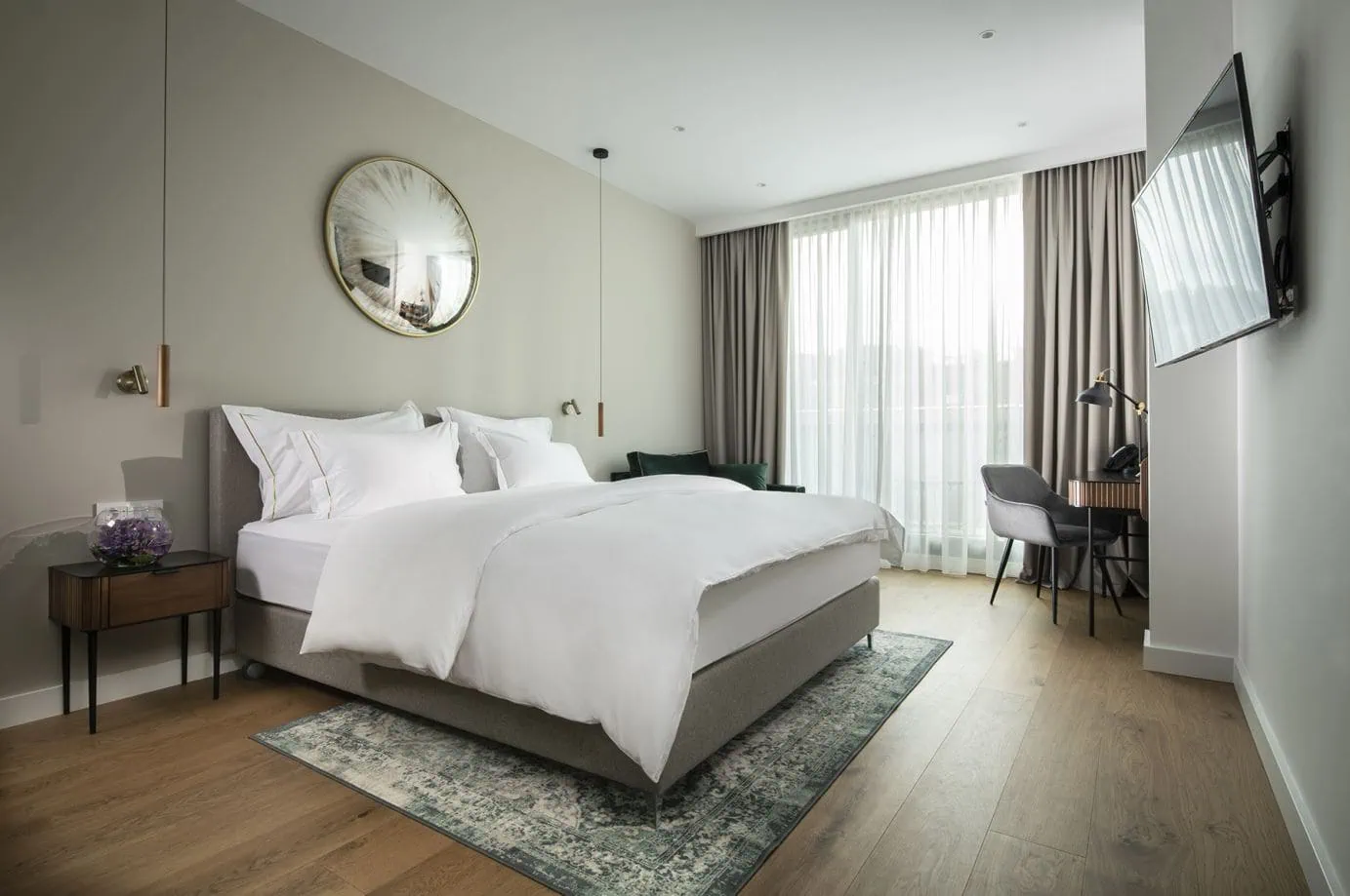 City Hotel
