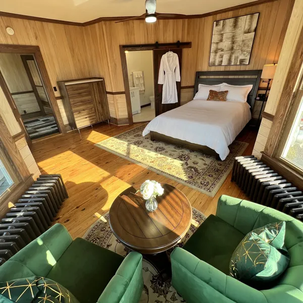 Monterey Inn