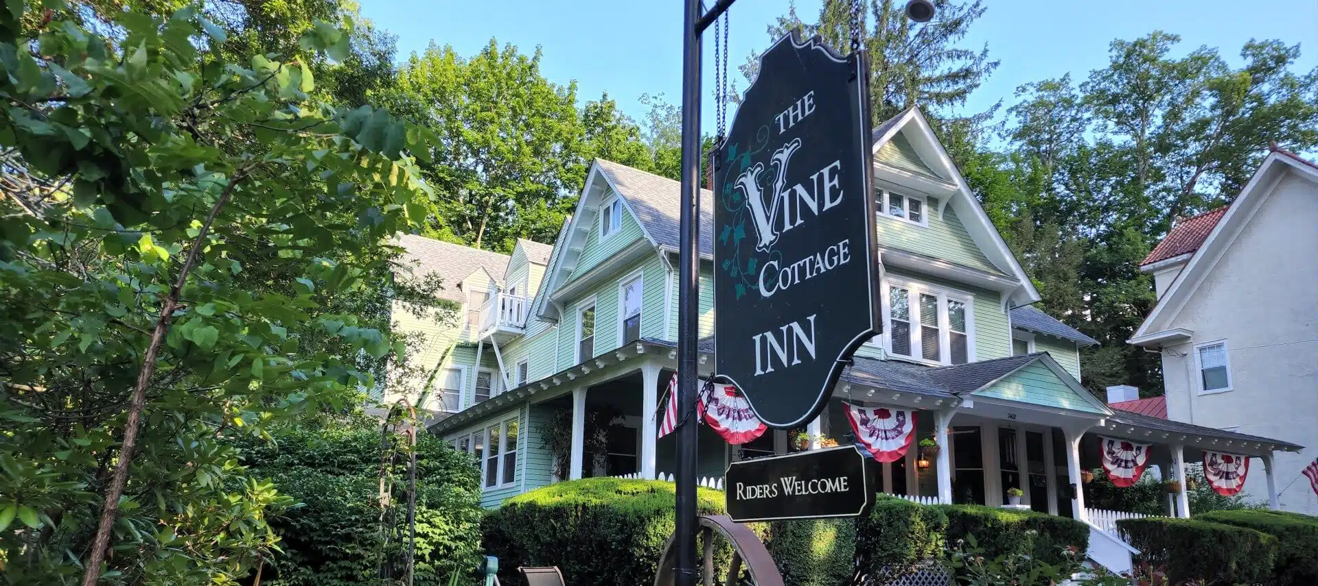 Vine Cottage Inn