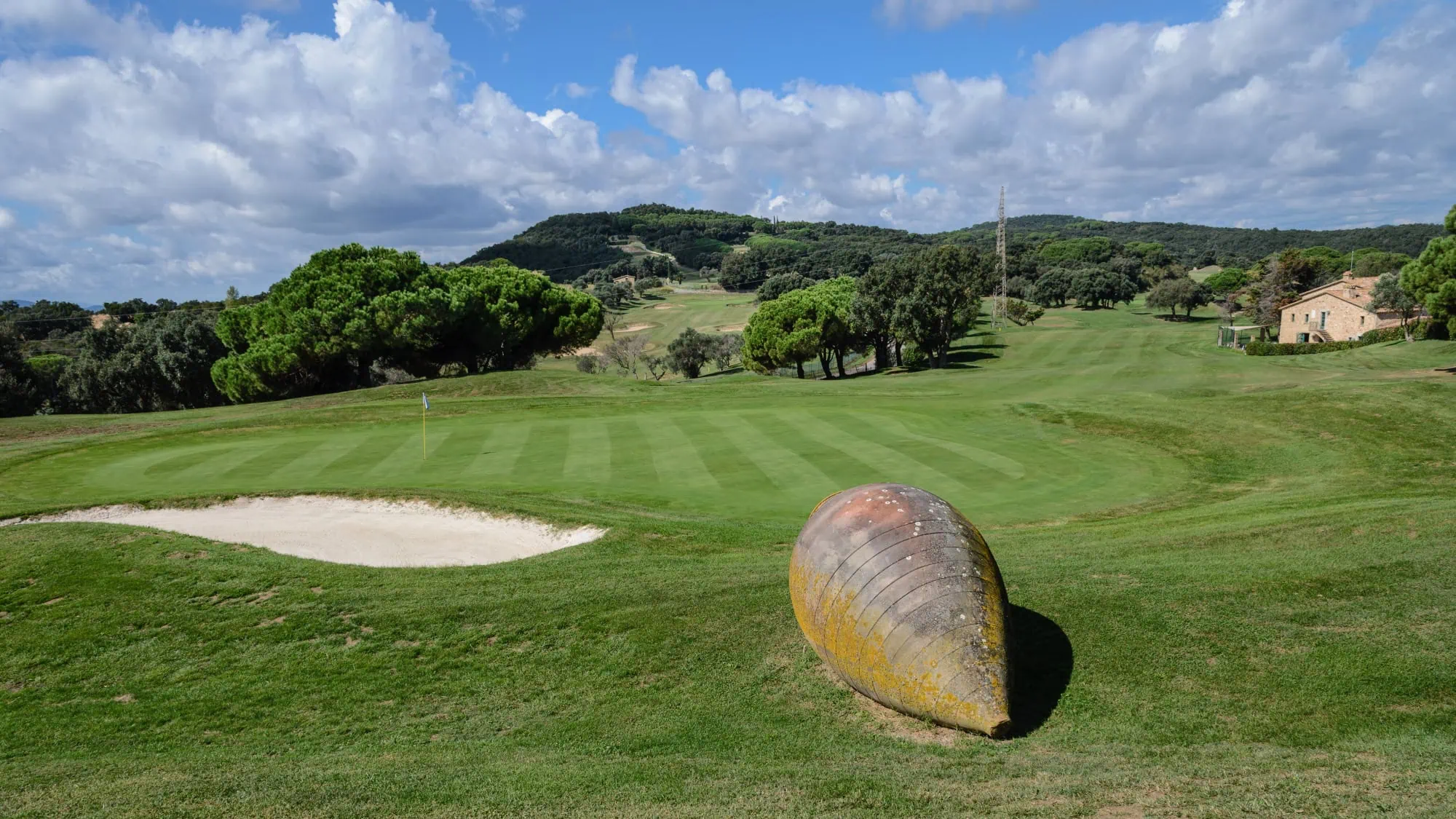 https://www.eatsleepcycle.com/wp-content/uploads/2025/08/Golf-field-Costa-Brava.webp